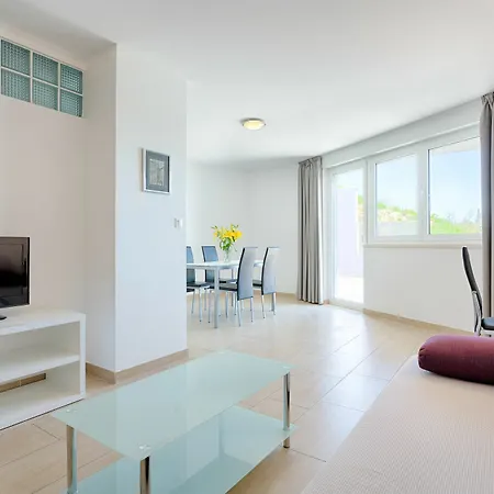 Adriatic Queen Rooms & Apartments Split Exterior photo