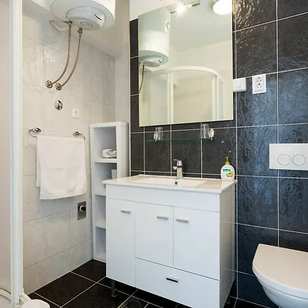 Adriatic Queen Rooms & Apartments Split Exterior photo