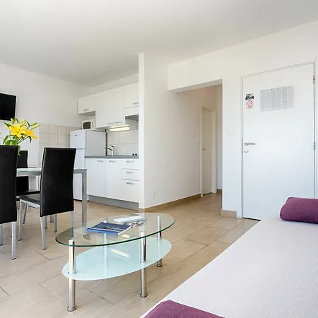 Adriatic Queen Rooms & Apartments Split Exterior photo