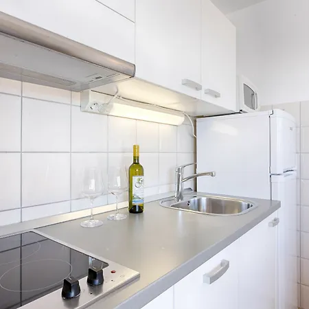 Adriatic Queen Rooms & Apartments Split Exterior photo